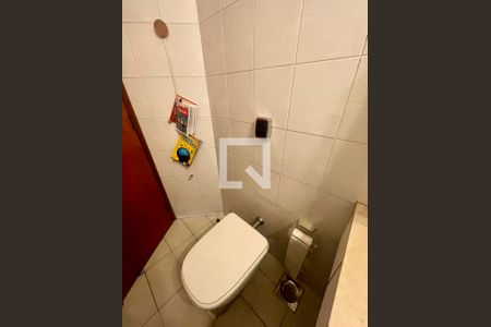 Apartamento à venda com 240m², 4 quartos e 3 vagas Apartamento à venda com 240m², 4 quartos e 3 vagasLavabo