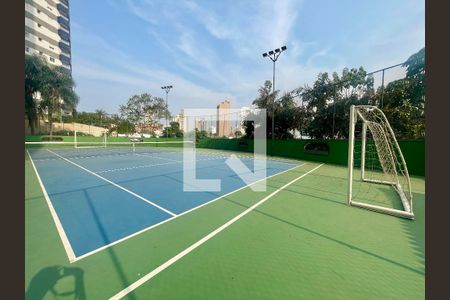 Apartamento à venda com 240m², 4 quartos e 3 vagas Apartamento à venda com 240m², 4 quartos e 3 vagasÁrea comum - Quadra