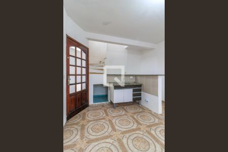 Sala/Cozinha de apartamento para alugar com 2 quartos, 90m² em Jardim Monte Azul, São Paulo