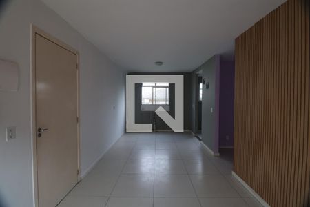 Sala e cozinha  de apartamento à venda com 3 quartos, 56m² em Igara, Canoas