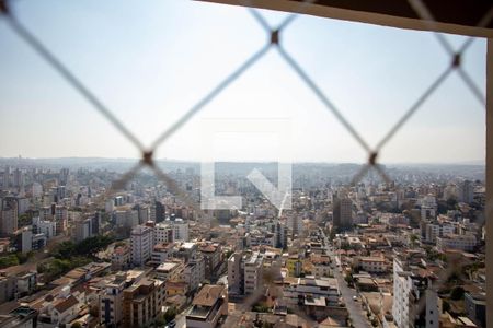 Vista Sala de apartamento à venda com 3 quartos, 77m² em União, Belo Horizonte