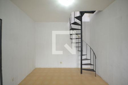 Sala de casa para alugar com 2 quartos, 12m² em Centro, Nilópolis