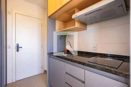 Sala/Cozinha de kitnet/studio para alugar com 1 quarto, 24m² em Pinheiros, São Paulo