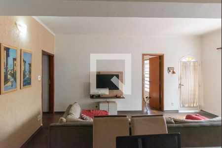 Sala de casa à venda com 4 quartos, 180m² em Vila Teixeira, Campinas