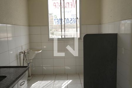 Cozinha de apartamento à venda com 2 quartos, 47m² em Jardim Vitória, Belo Horizonte