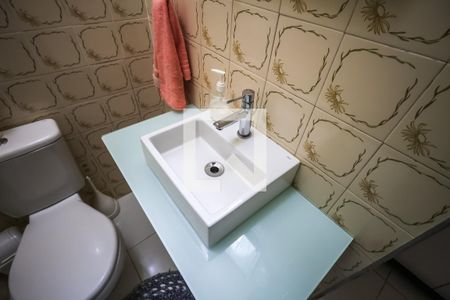 Lavabo de casa para alugar com 3 quartos, 177m² em Vila Santo Estéfano, São Paulo