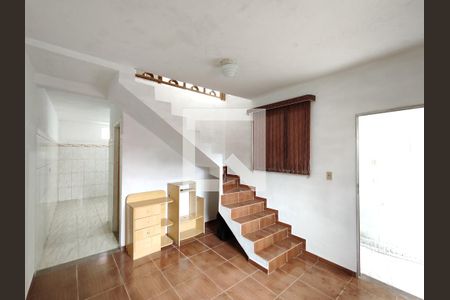 Sala de casa para alugar com 2 quartos, 100m² em Jardim Rosana, Ferraz de Vasconcelos