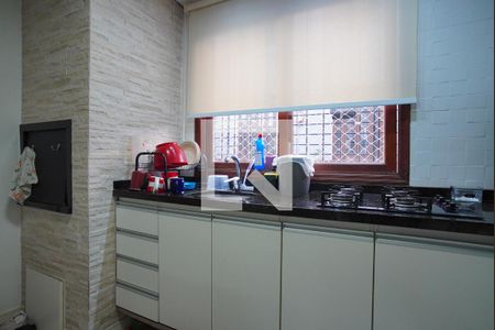 Cozinha de apartamento à venda com 1 quarto, 57m² em Bom Jesus, Porto Alegre