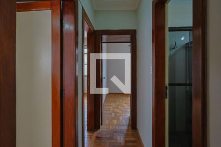 Corredor de apartamento para alugar com 3 quartos, 110m² em Prado, Belo Horizonte