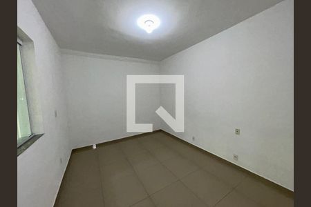 Quarto 1 de casa para alugar com 2 quartos, 100m² em Vila Valqueire, Rio de Janeiro