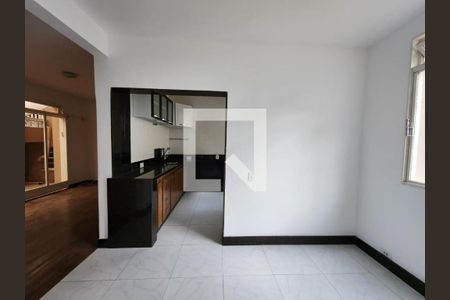 Sala e cozinha de apartamento à venda com 3 quartos, 105m² em Santo Antônio, Belo Horizonte