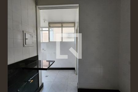 Cozinha de apartamento à venda com 3 quartos, 105m² em Santo Antônio, Belo Horizonte