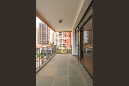 Varanda - Sala de apartamento à venda com 4 quartos, 260m² em Cambuí, Campinas