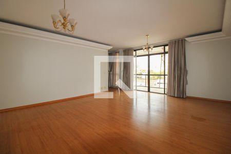 Sala de apartamento à venda com 4 quartos, 260m² em Cambuí, Campinas