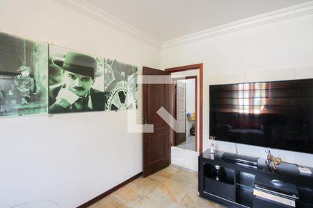 Sala de TV de casa à venda com 5 quartos, 450m² em Pampulha, Belo Horizonte