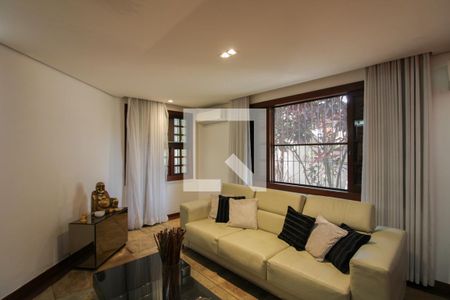 Sala de casa à venda com 5 quartos, 450m² em Pampulha, Belo Horizonte