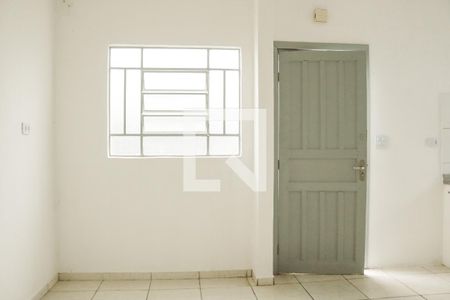 Sala/Cozinha de casa para alugar com 1 quarto, 39m² em Vila Bandeirantes, São Paulo