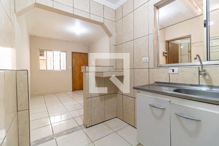 Cozinha de casa para alugar com 1 quarto, 50m² em Vila Brasilina, São Paulo