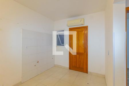 Sala/Cozinha de casa de condomínio à venda com 2 quartos, 45m² em Niterói, Canoas