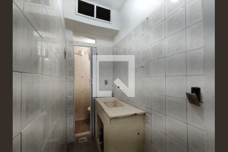 Cozinha de kitnet/studio para alugar com 1 quarto, 9m² em Catumbi, Rio de Janeiro