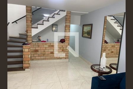 Sala de casa para alugar com 3 quartos, 200m² em Vila Nova Mazzei, São Paulo