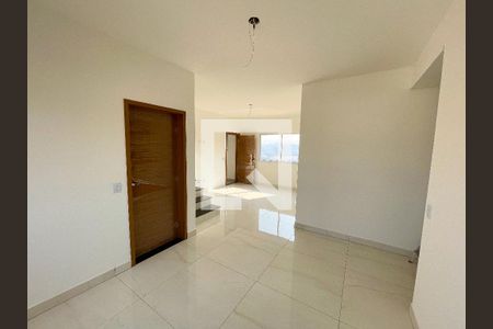 Sala de apartamento à venda com 3 quartos, 170m² em Jardim Industrial, Contagem