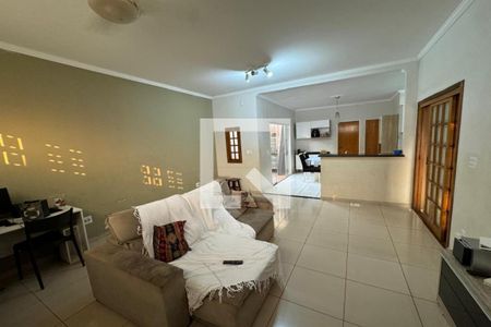 Casa para alugar com 200m², 3 quartos e 2 vagas Casa para alugar com 200m², 3 quartos e 2 vagasSala