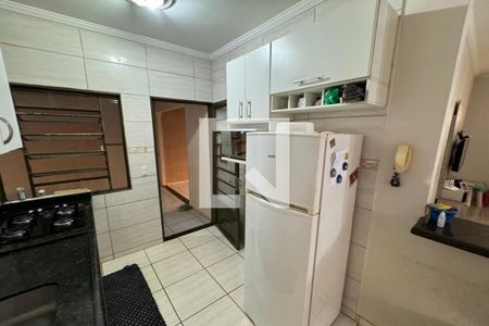 Casa para alugar com 200m², 3 quartos e 2 vagas Casa para alugar com 200m², 3 quartos e 2 vagasCozinha