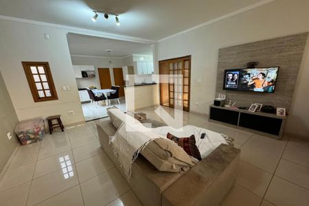 Casa para alugar com 200m², 3 quartos e 2 vagas Casa para alugar com 200m², 3 quartos e 2 vagasSala