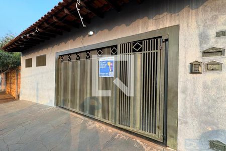 Casa para alugar com 200m², 3 quartos e 2 vagas Casa para alugar com 200m², 3 quartos e 2 vagasFachada