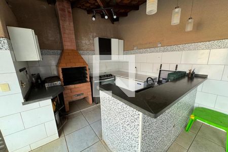 Casa para alugar com 200m², 3 quartos e 2 vagas Casa para alugar com 200m², 3 quartos e 2 vagasQuintal - Área Gourmet