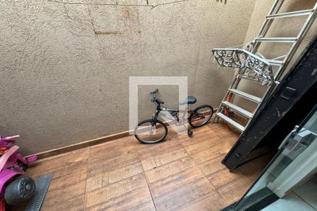 Casa para alugar com 200m², 3 quartos e 2 vagas Casa para alugar com 200m², 3 quartos e 2 vagasJardim de Inverno