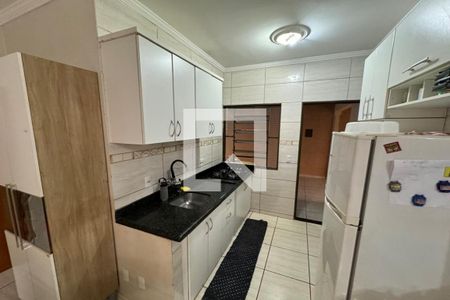 Casa para alugar com 200m², 3 quartos e 2 vagas Casa para alugar com 200m², 3 quartos e 2 vagasCozinha