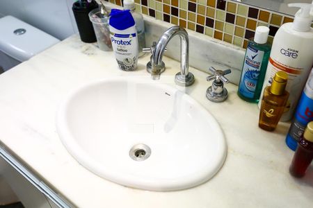 Apartamento à venda com 97m², 3 quartos e 2 vagas Apartamento à venda com 97m², 3 quartos e 2 vagasBanheiro