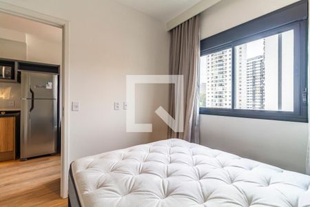 Quarto de apartamento à venda com 1 quarto, 24m² em Pinheiros, São Paulo