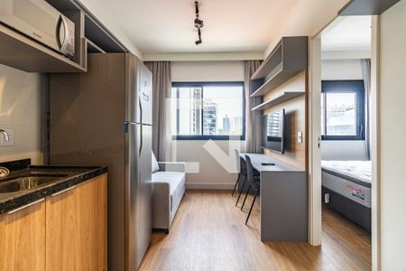 Sala/Cozinha de apartamento à venda com 1 quarto, 24m² em Pinheiros, São Paulo