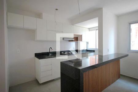 Sala de apartamento à venda com 3 quartos, 77m² em Serra, Belo Horizonte