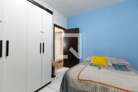 Quarto 1  de casa à venda com 4 quartos, 237m² em Jardim Lajeado, São Paulo