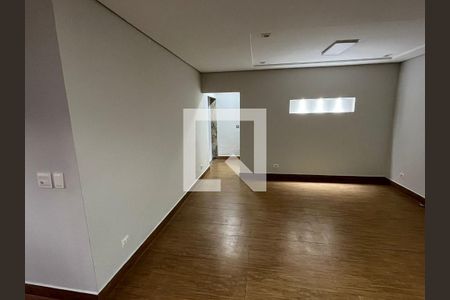 Sala de casa para alugar com 2 quartos, 240m² em Vila Suissa, Mogi das Cruzes