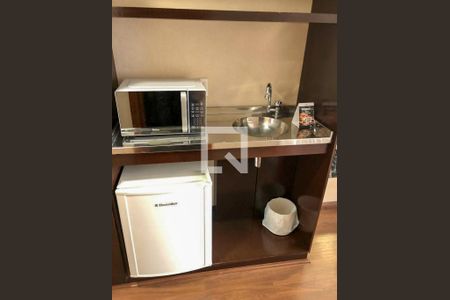 Cozinha de kitnet/studio à venda com 1 quarto, 27m² em Lourdes, Belo Horizonte