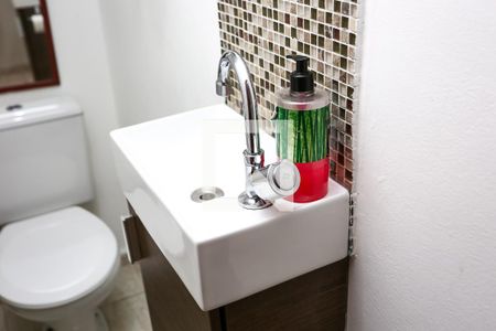 lavabo de casa à venda com 3 quartos, 135m² em Jardim Maria Rosa, Taboão da Serra