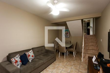 Sala  de casa à venda com 3 quartos, 135m² em Jardim Maria Rosa, Taboão da Serra