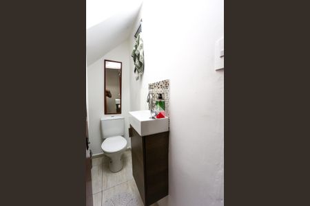 lavabo de casa à venda com 3 quartos, 135m² em Jardim Maria Rosa, Taboão da Serra