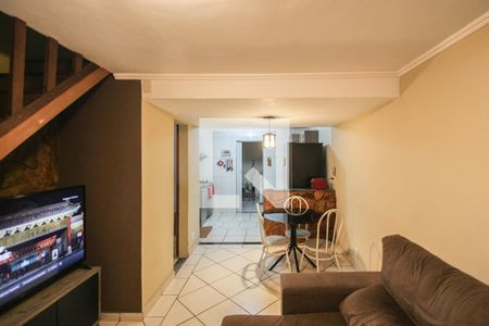 Sala de casa de condomínio para alugar com 2 quartos, 134m² em Rocha Sobrinho, Mesquita