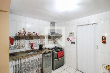 Cozinha de casa de condomínio para alugar com 2 quartos, 134m² em Rocha Sobrinho, Mesquita