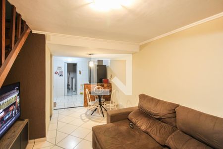 Sala de casa de condomínio para alugar com 2 quartos, 134m² em Rocha Sobrinho, Mesquita