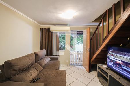 Sala de casa de condomínio para alugar com 2 quartos, 134m² em Rocha Sobrinho, Mesquita