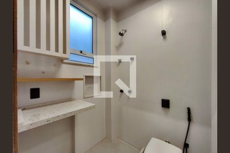 Banheiro de kitnet/studio à venda com 1 quarto, 28m² em Tijuca, Rio de Janeiro