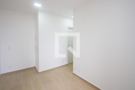 Sala de apartamento para alugar com 2 quartos, 36m² em Parque Maria Helena, São Paulo