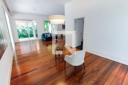 Sala 1 de casa à venda com 4 quartos, 430m² em Vila Inah, São Paulo